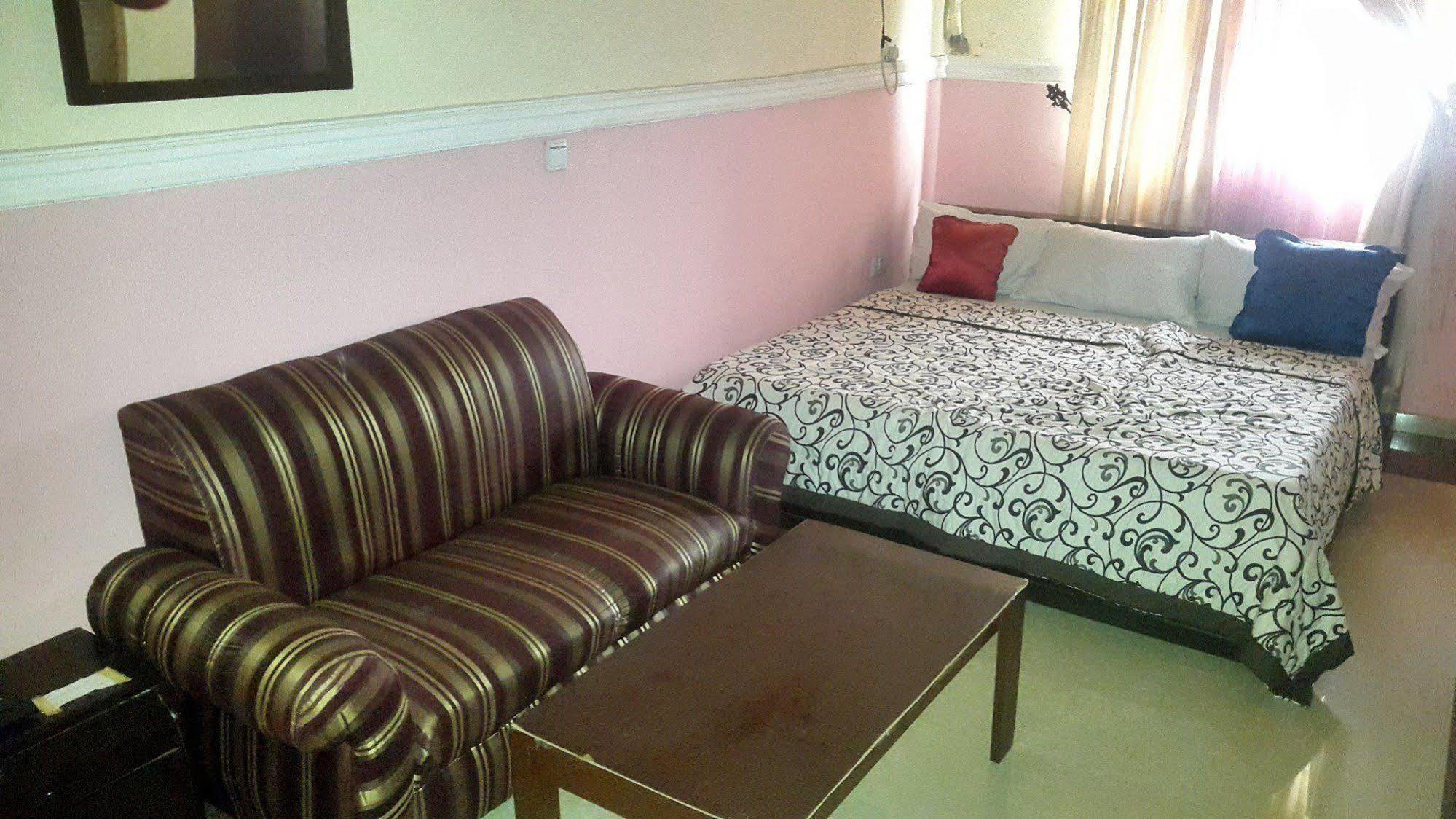 Maria Suites Lagos Esterno foto